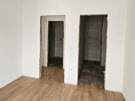 Shitet apartament 2+1+2 – Kompleksi Tirana Entry 2 🏡✨