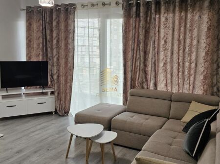 Qira, Apartament, 2+1+blk, 5 Maji, 67,000 Lek/Muaj