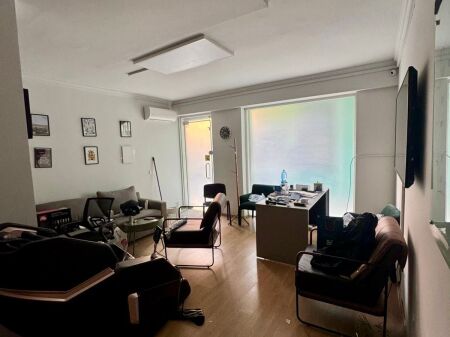 📣 QERA Ambient Zyre 📍 Komuna e Parisit 🛣️ Rruga "Tish Daija" ✨