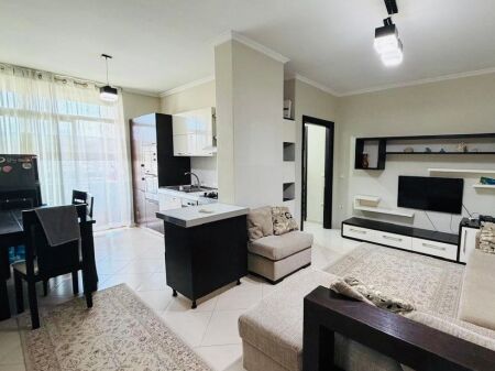 Appartamento 2+1+2 in affitto nella zona di Astir, di fronte a Vila L