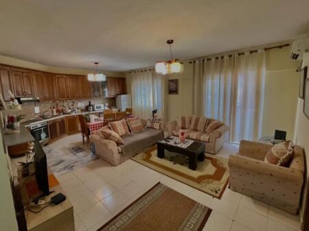 APARTAMENT ME QERA 2+1 KOMUNA E PARISIT 80.000 LEKE FH-69819