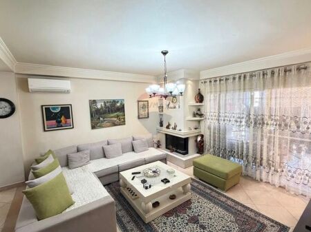 APARTAMENT 2+1+2 PER SHITJE, BLLOK ID: 530291027-2079