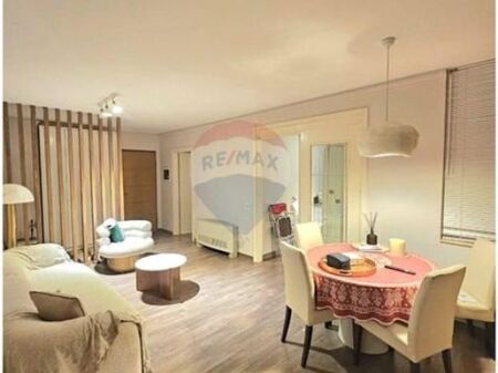 Jepet me Qira Apartament 3+1+2