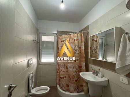 APARTAMENT ME QIRA – Tek 21 Dhjetori, Kompleksi Kontakt