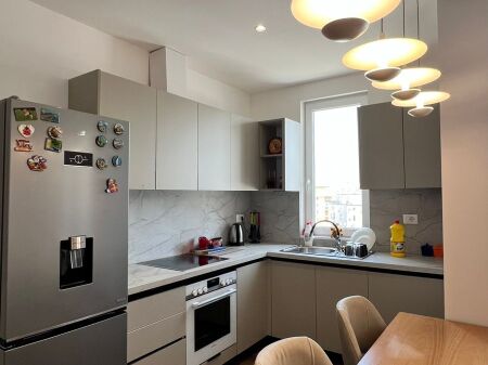 Apartament 2+1 me qera tek Mine Peza