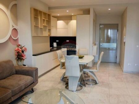 Ofrohet per Shitje Apartament 2+1+2  Ambasador 3 ID: 530191061-173