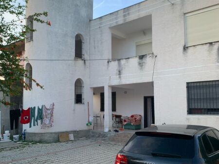 SHITET VILE PRIVATE 2 KATE NE HEKURUDHA PLAZH