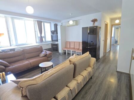 Shitet 1+1,ish fusha aviacionit