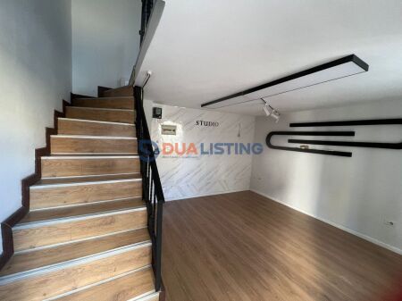 🏢 Duplex Space with Street View – Durres Street, opposite “Kafe Flores” 📍