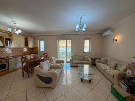 2+1 apartment for sale in Selite.