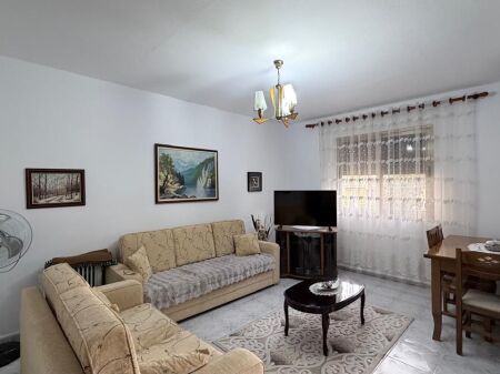 Affitto | Apartament 1 + 1 | Ali Demi | 390 €/mese