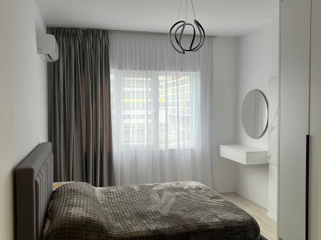 Jepet me qera apartament 1+1 i mobiluar ne Univers City