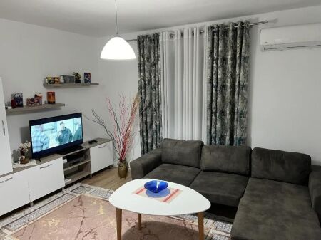 Affitto | Apartament 1 + 1 | Rruga e Elbasanit | 450 €/mese