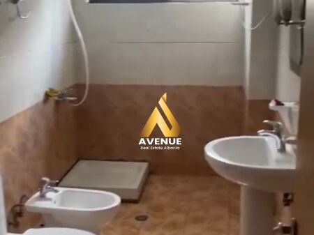 SHTËPI ME QERA – Tek 21 Dhjetori, Rruga Shefqet Musaraj