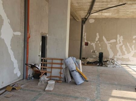 SHITET DYQAN PLAZH DURRES RRUGA E FRIGORIFERIT KOMPLEKT PRIVAT