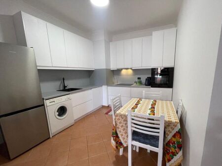 Appartamento 2+1 In Affitto a Ish Blloku, Tirana