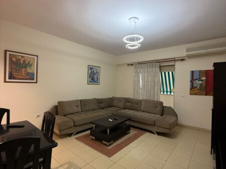 🏡 Appartamento 1+1 in Affitto – Centro, Via delle Barricate