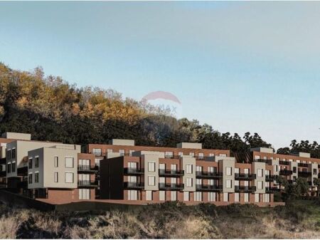 Apartament 2+1 me oborr prane TEG!
