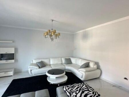 ULET CMIMI !! Shitet Super Apartament 3+1+2 Ne Kompleksin Rafaelo, Fresk