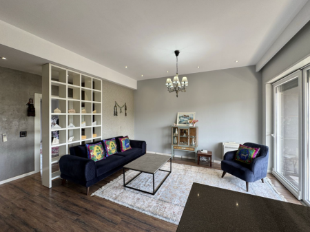 🏡 SHITET APARTAMENT LUKSOZ 2+1+2 – PRANË LIQENIT ARTIFICIAL, RR. “SAMI FRASHËRI”