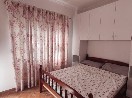 Appartamento 2+1 a Shkembi i Kavajes in Affitto