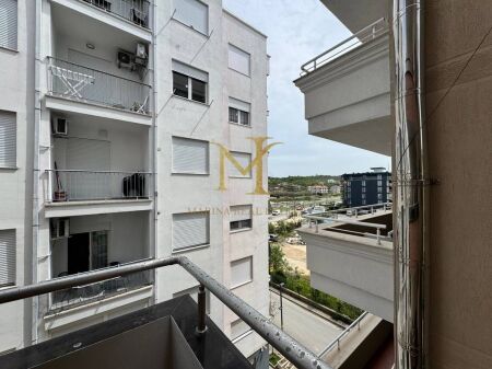 Shitet apartament 1+1 ne Shkembi Kavajes, kati 4 pa ashensor