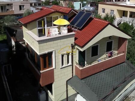 SHITET VILE PRIVATE 180 M2 ISH SATCIONI TRENIT 290.000 EURO