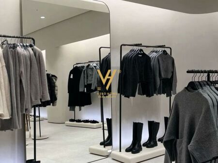 SHITET DYQAN 50 M2 TE BULEVARDI BAJRAM CURRI 206.000 EURO