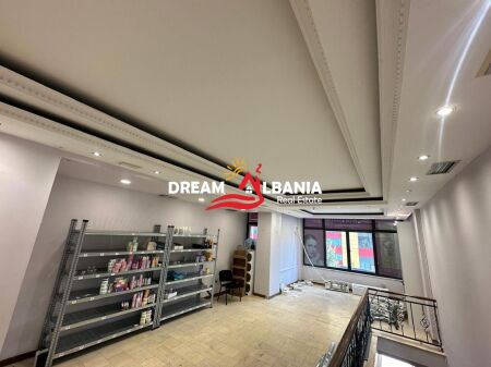 Zyre me qera ne Qender perball 15 Kateshit ne Tirane ID ( 42611158 )