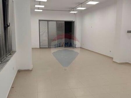 Shop for Rent in Fresk ID: 530551001-416