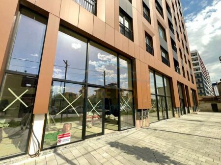 🏢 Ambient Biznesi 183.3 m^2 te "Glob 3X" – Rruga Jordan Misja! 🌟