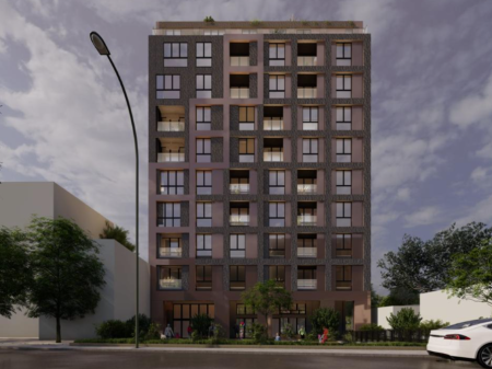 🏡 SHITET APARTAMENT 3+1 ME VERANDË – RRUGA E DIBRËS (PRANË MEDRESESË)