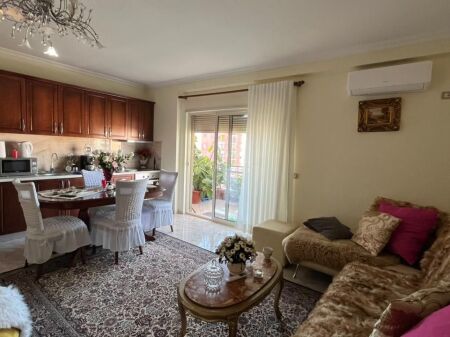 Shitet, Apartament 2+1,Ish Rajoni Durres, Durres!