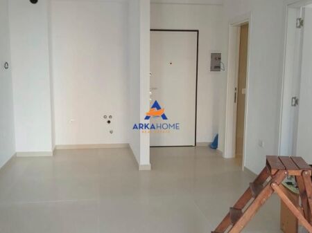 BUSINESS PREMISES FOR RENT 66M2 "RR. KONGRESI MANASTIRIT, ZIRKON COMPLEX" 55,000 LEKE (NEGOTIABLE)