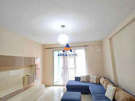 JEPET ME QERA APARTAMENT 2+1 "YZBERISHT, KOMPLEKSI MOLLA, NGJITUR ME ECO MARKET / SIPËR BAR LUIS" 50000 LEKE