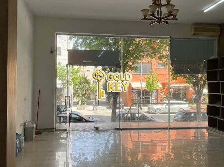 🏢 SHITET AMBIENT BIZNESI (Pranë Spitalit, Durrës)