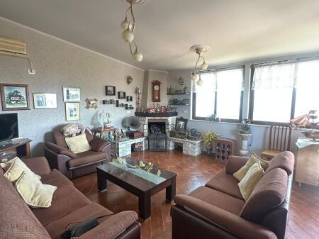 2 apartamente ne Golem