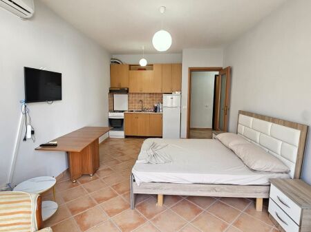 SHITET GARSONERE NE GOLEM PRANE MIAMI II