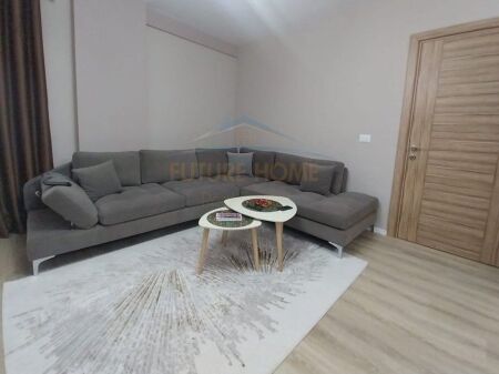 Rent, Apartment 2+1+2+Parking Space, 5-Maji Street, Tirana.