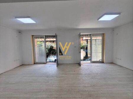 BUSINESS PREMISES 100 M2 FOR RENT AT MOZAIKU IN TIRANA 1,250 EURO