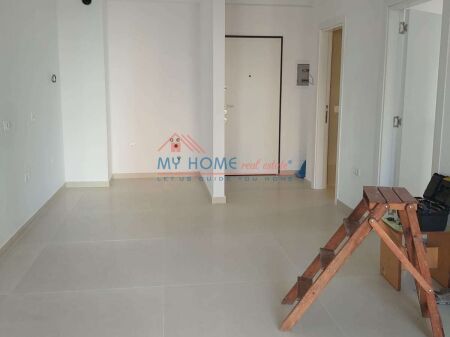 Zyre me qera tek Kompleksi Zirkon ne Tirane