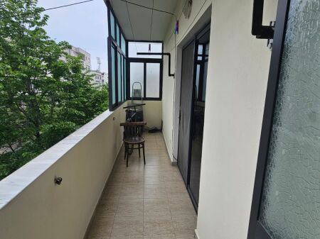 AFFITTASI APPARTAMENTO 1+1 VICINO A KAZAZI