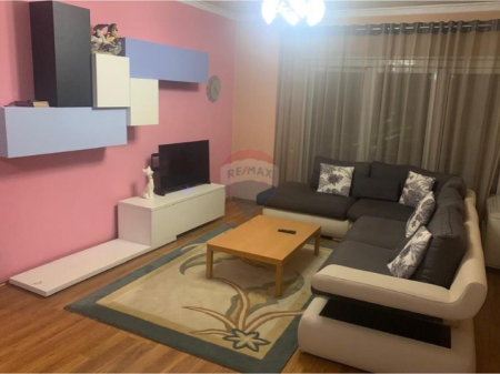 Apartament per shitje 2+1+2 ne Don Bosko