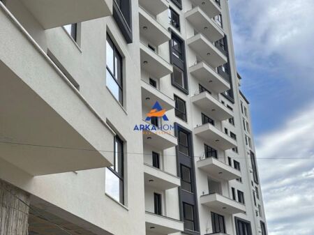 SHITET DYQAN 75M2 "FUSHA AVIACIONIT" 225000 EURO