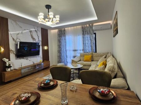 🏡 Shitet Apartament 2+1+2 – Pallati me Shigjeta 📍