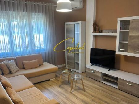 APARTAMETN ME QIRA 2+1 LIQENI ARTIFICIAL 700 EURO