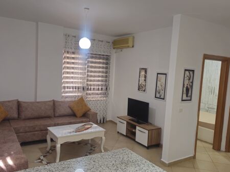 Shitet apartament 1+1 Liqeni i Thate 150.000€