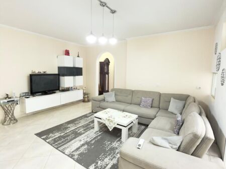 Apartament 2+1+2+Parkim për Shitje – Liqeni i Thatë