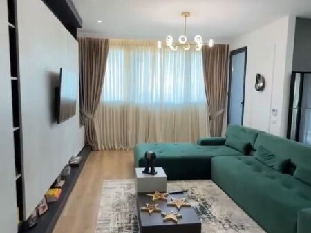 Shitet apartament 2+1+2+depo+2 Ballkone tek ASL prane Oxhakut!