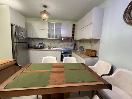 Apartament 3+1+2 per shitje ne Fresk